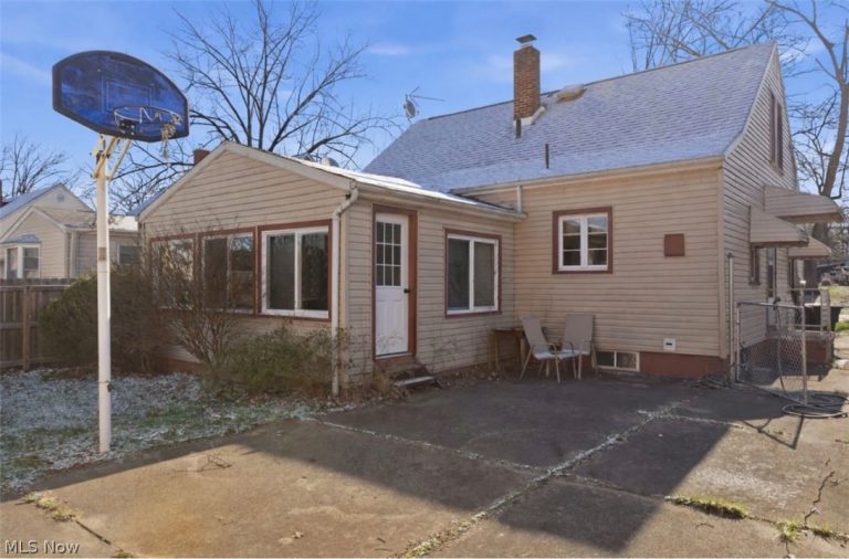 1350 Eastland Avenue, Warren, OH - Photo 4