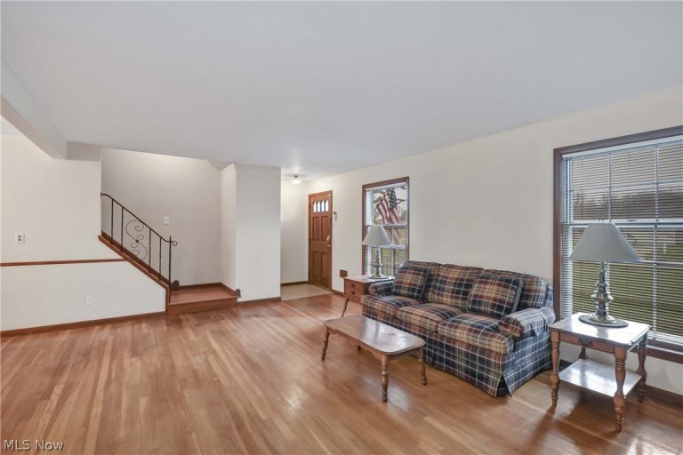 25891 Chaucer Drive, Westlake, OH - Photo 8