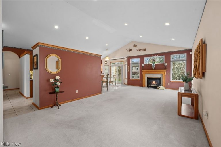 9418 Scottsdale Drive, Broadview Heights, OH - Photo 4