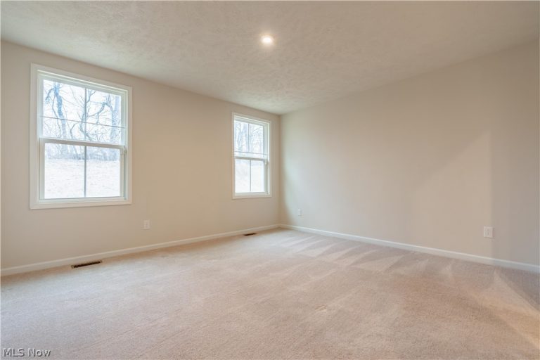 1270 Alpha Street, Massillon, OH - Photo 5