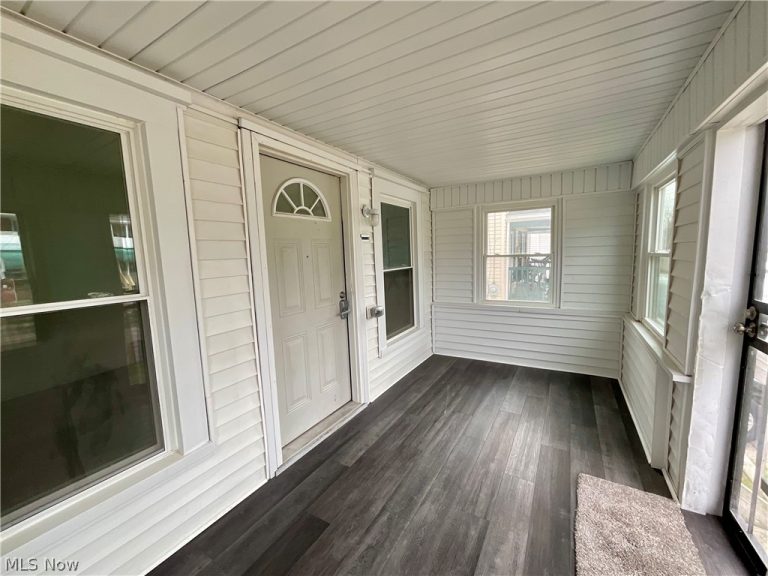 425 Spaulding Street, Akron, OH - Photo 2