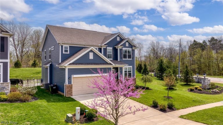 8497 Tahoe Drive, Macedonia, OH - Photo 2