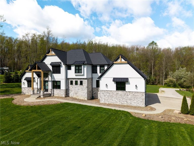 1370 Fixler Road, Wadsworth, OH - Photo 2