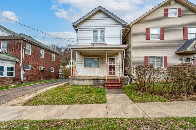 1055 Ambrose Avenue, East Liverpool, OH, 43920