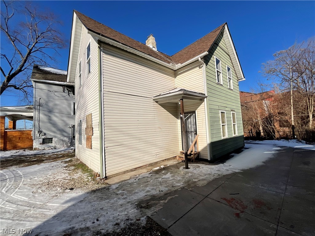 255 Cross Street, Akron, OH