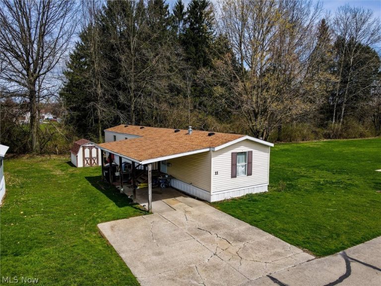 11 Caroll Avenue, Orwell, OH - Photo 3