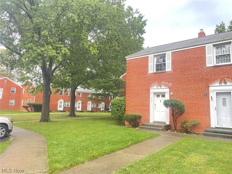 442 Clearview Drive #U9, Euclid, OH, 44123