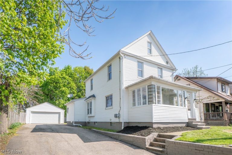 1037 Harpster Avenue, Akron, OH, 44314