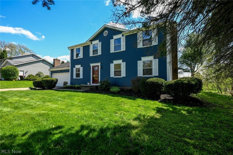 1800 Spotswood Street, Uniontown, OH - Photo 2