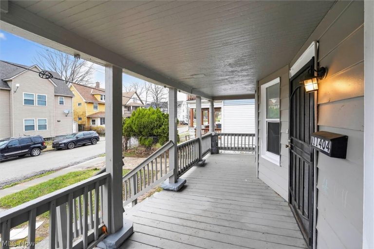 11404 Orville Avenue, Cleveland, OH - Photo 2