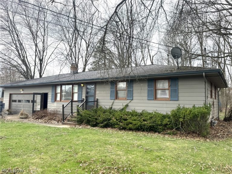 1180 Keefer Road, Girard, OH, 44420