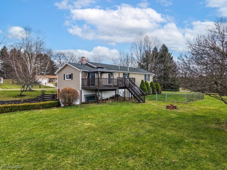 2190 Waterbury Drive, Uniontown, OH - Photo 4