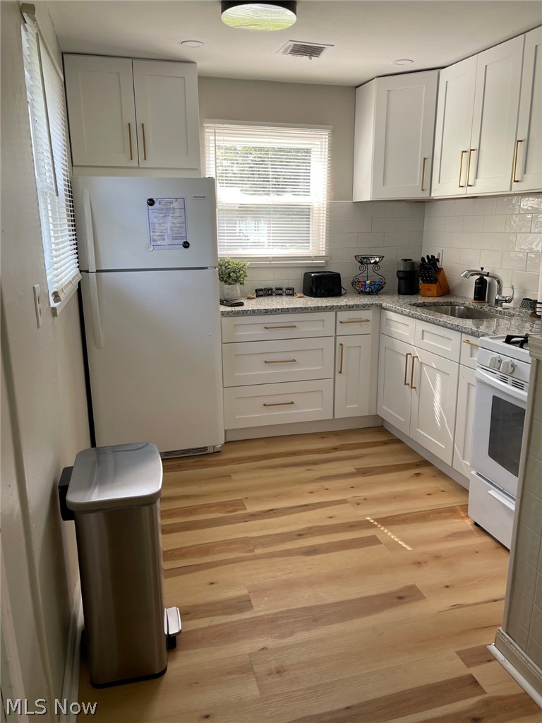 396 Niagara Road, Vermilion, OH - Photo 3