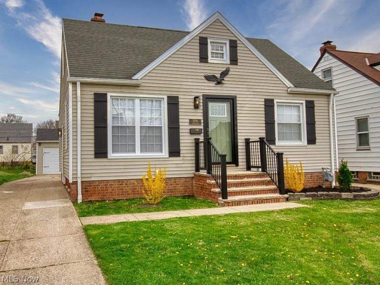 5706 Virginia Avenue, Parma, OH - Photo 2