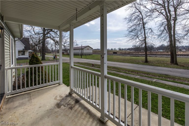 195 Pennsylvania Avenue, Sebring, OH - Photo 3