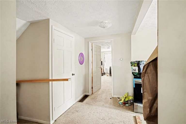 2204 Harmon Avenue, Niles, OH - Photo 3