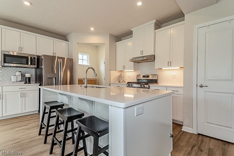 8349 Bedaos Drive, Mentor, OH - Photo 8