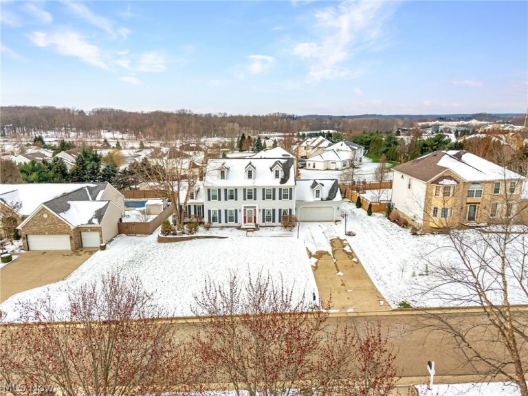 3136 Helston Avenue, Akron, OH - Photo 2