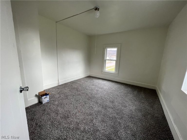 230 Van Buren Street, Zanesville, OH - Photo 6
