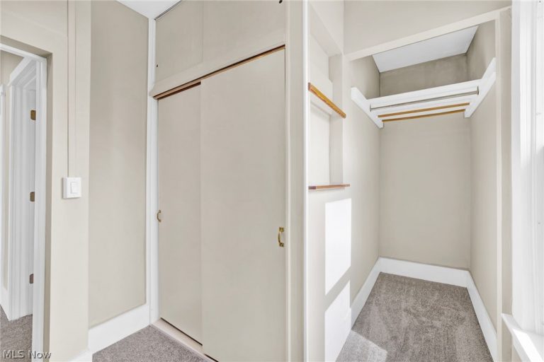 941 Carnegie Avenue, Akron, OH - Photo 8