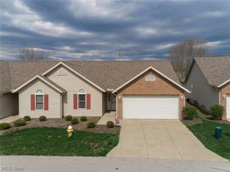 1432 Waters Edge Drive, Akron, OH, 44313