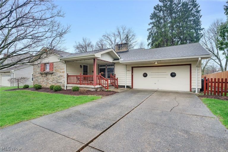 3423 Tall Oaks Lane, Austintown, OH - Photo 3