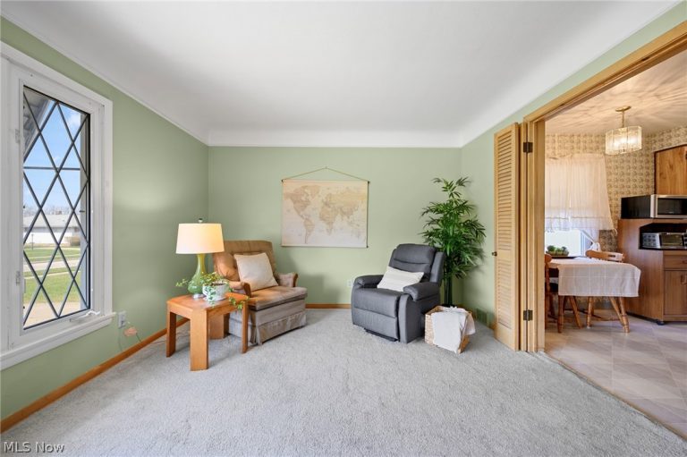 1849 Empire Road, Wickliffe, OH - Photo 4