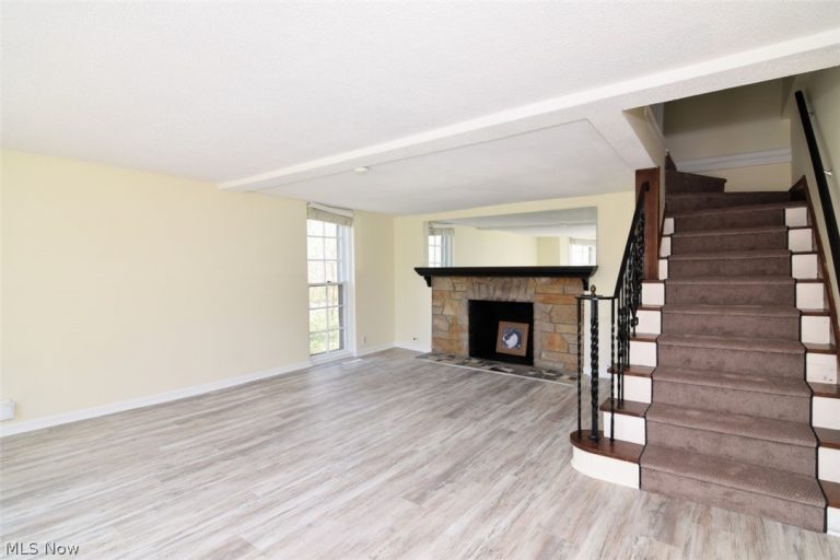 35755 Miles Road, Moreland Hills, OH - Photo 5