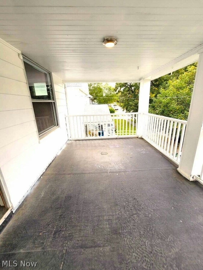 1303 Lakeland Avenue, Lakewood, OH - Photo 4