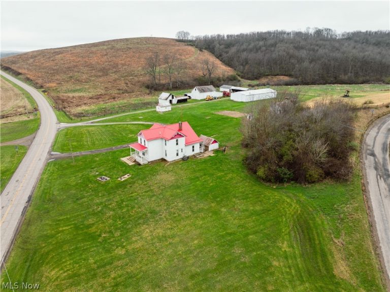 19114 Licking Valley Road, Frazeysburg, OH - Photo 3