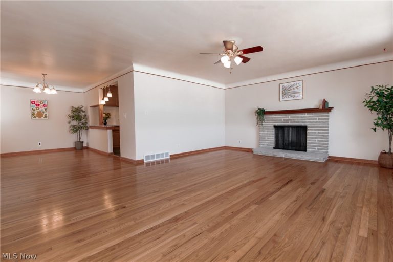 2784 Burden Drive, Parma, OH - Photo 4