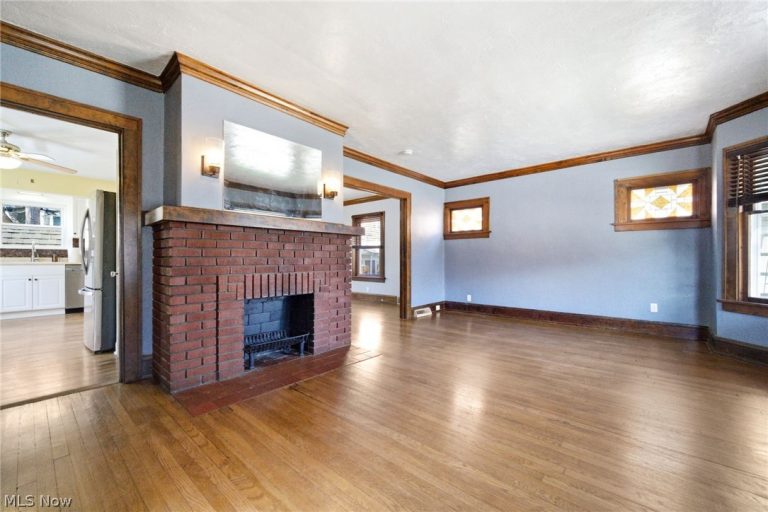 2084 Olive Avenue, Lakewood, OH - Photo 4