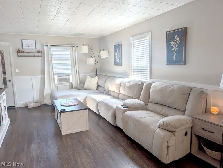 7046 Southern Boulevard, Youngstown, OH - Photo 8