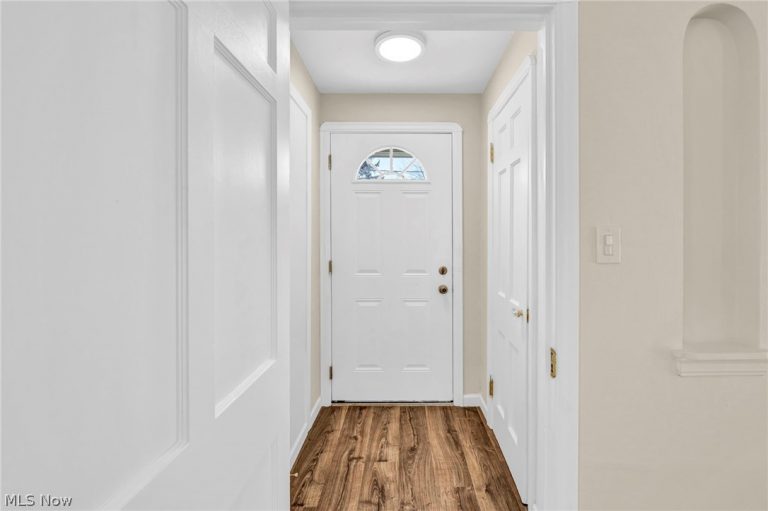 10318 Thrush Avenue, Cleveland, OH - Photo 3