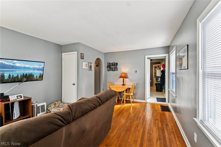 870 Archwood Avenue, Akron, OH - Photo 6