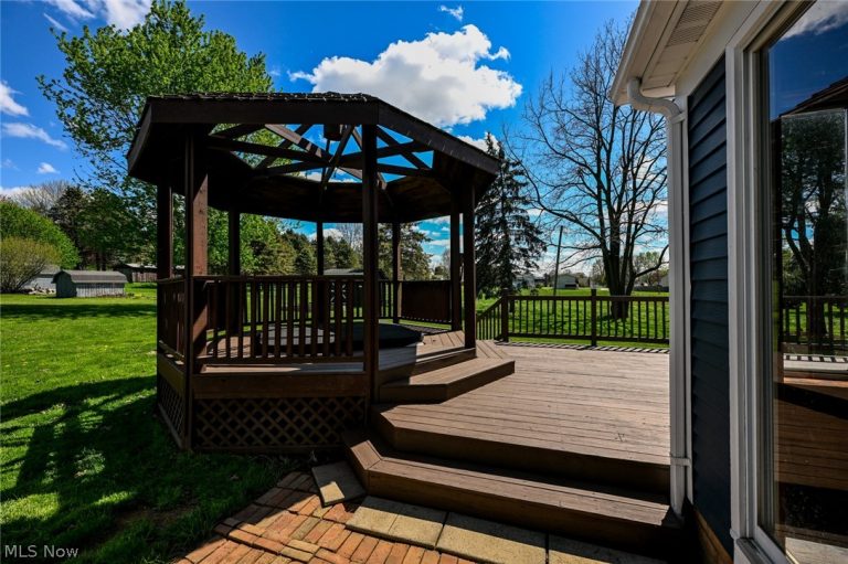 1800 Spotswood Street, Uniontown, OH - Photo 5