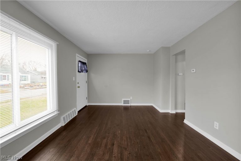 4561 148th Street, Cleveland, OH - Photo 4