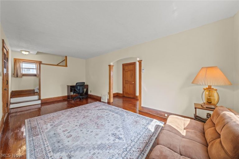 479 Newell Avenue, Akron, OH - Photo 8