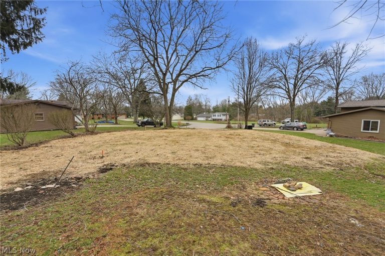 7622 Marelis Avenue, Canton, OH - Photo 4