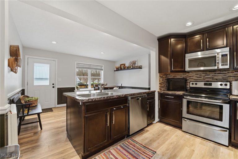 229 Elm Street, Geneva, OH - Photo 4