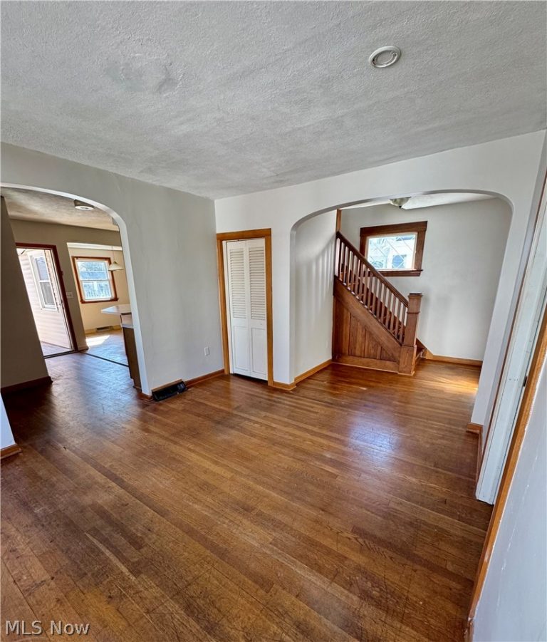 212 Bridge Street, Berea, OH - Photo 6