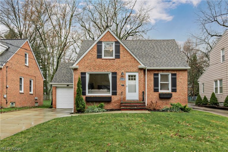 1608 Sunview Road, Lyndhurst, OH, 44124