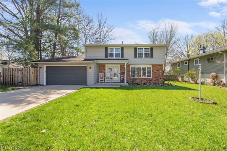 329 Baldwin Drive, Berea, OH, 44017