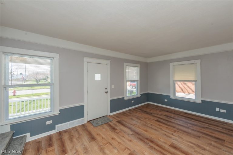 19251 Abby Avenue, Euclid, OH - Photo 4