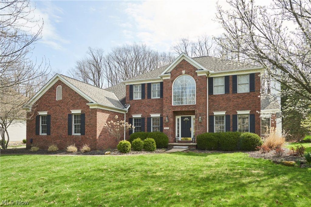 11137 Malvern Drive, North Royalton, OH