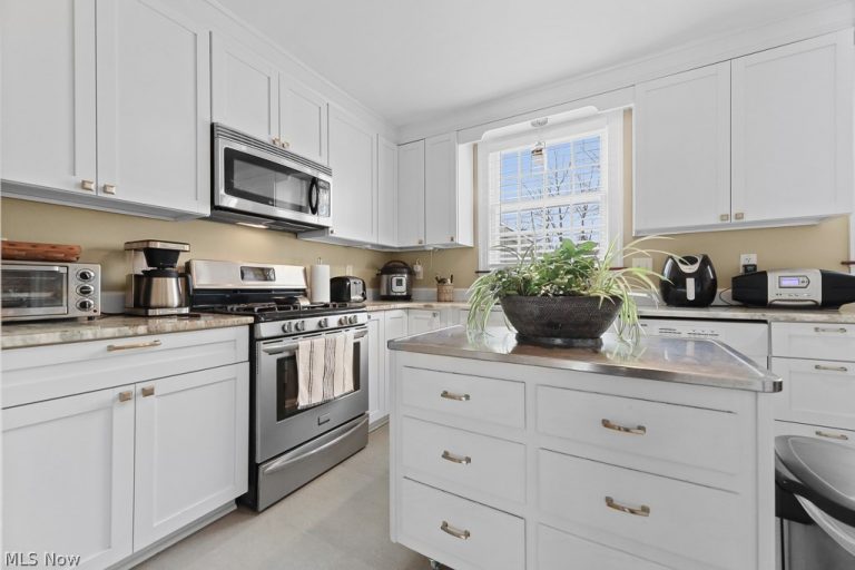 875 Homewood Avenue, Salem, OH - Photo 3