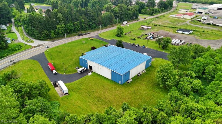 10091 River Road, Beech Bottom, WV - Photo 5