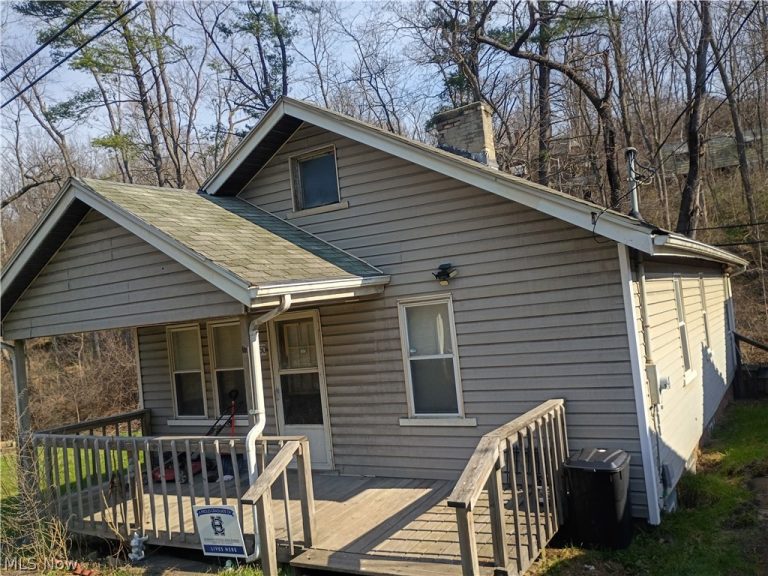 42250 Cadiz Dennison Road, Cadiz, OH - Photo 2