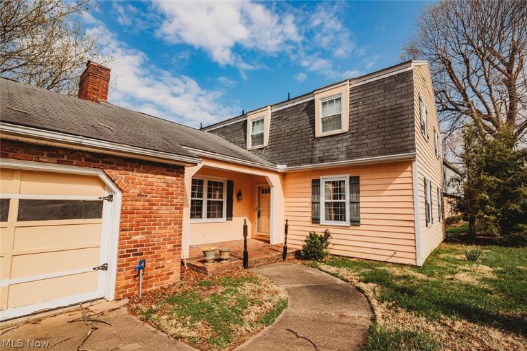 32 Ashwood Place, Vienna, WV - Photo 2