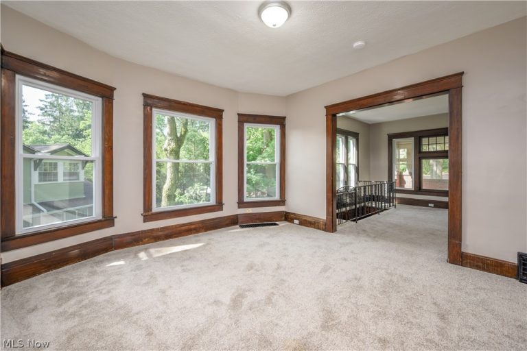 557 Weber Avenue, Akron, OH - Photo 4